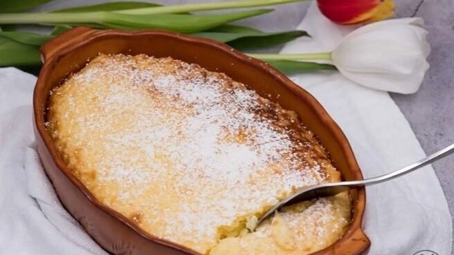 Süßer Reisauflauf in Auflaufform